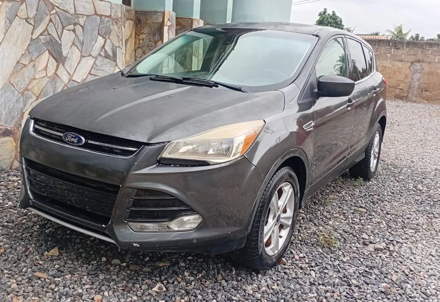 Ford Escape — photo 1