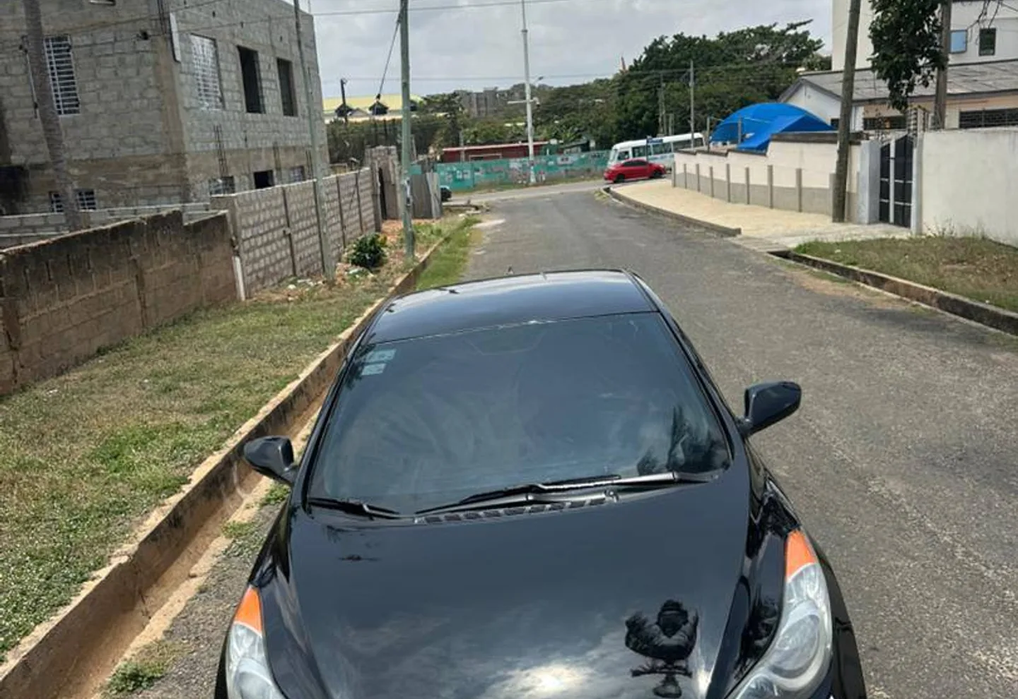 Hyundai Elantra — view photo 3