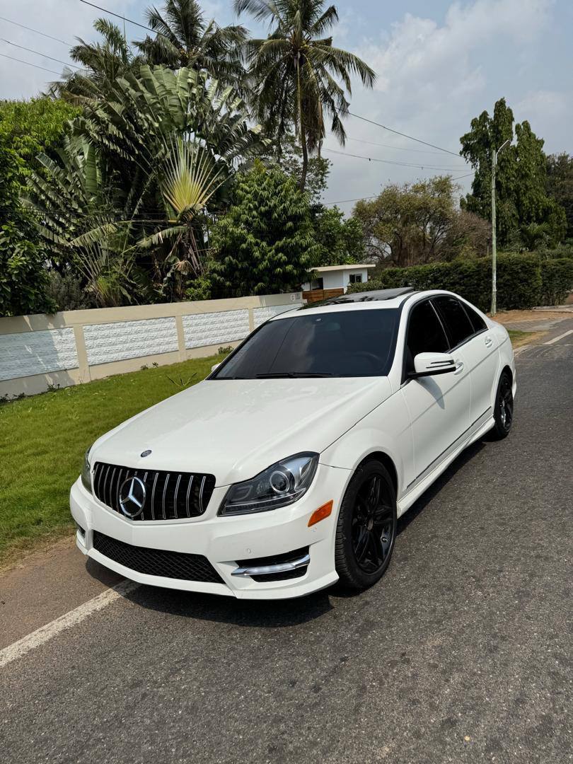 Mercedes-Benz C250 — photo 1