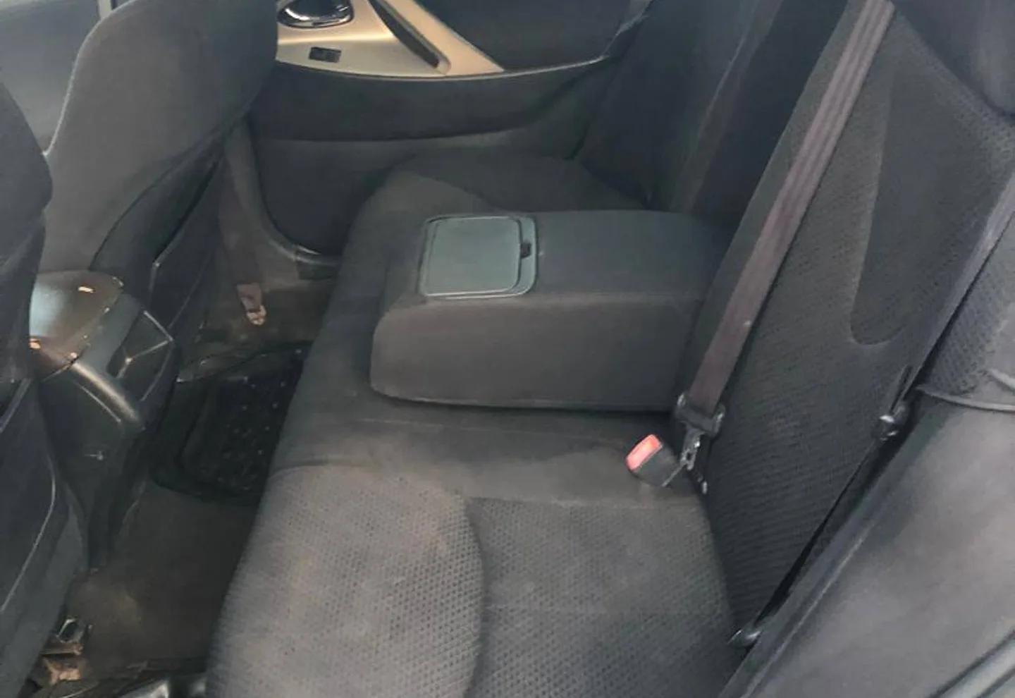 Toyota Camry SE — view photo 2
