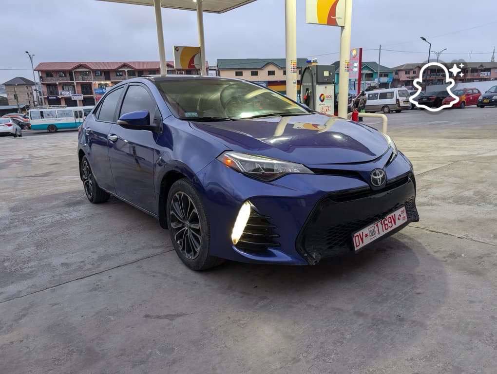 Toyota Corolla S — photo 1