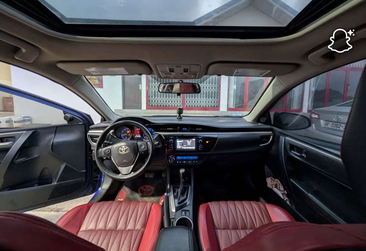 Toyota Corolla S — view photo 2