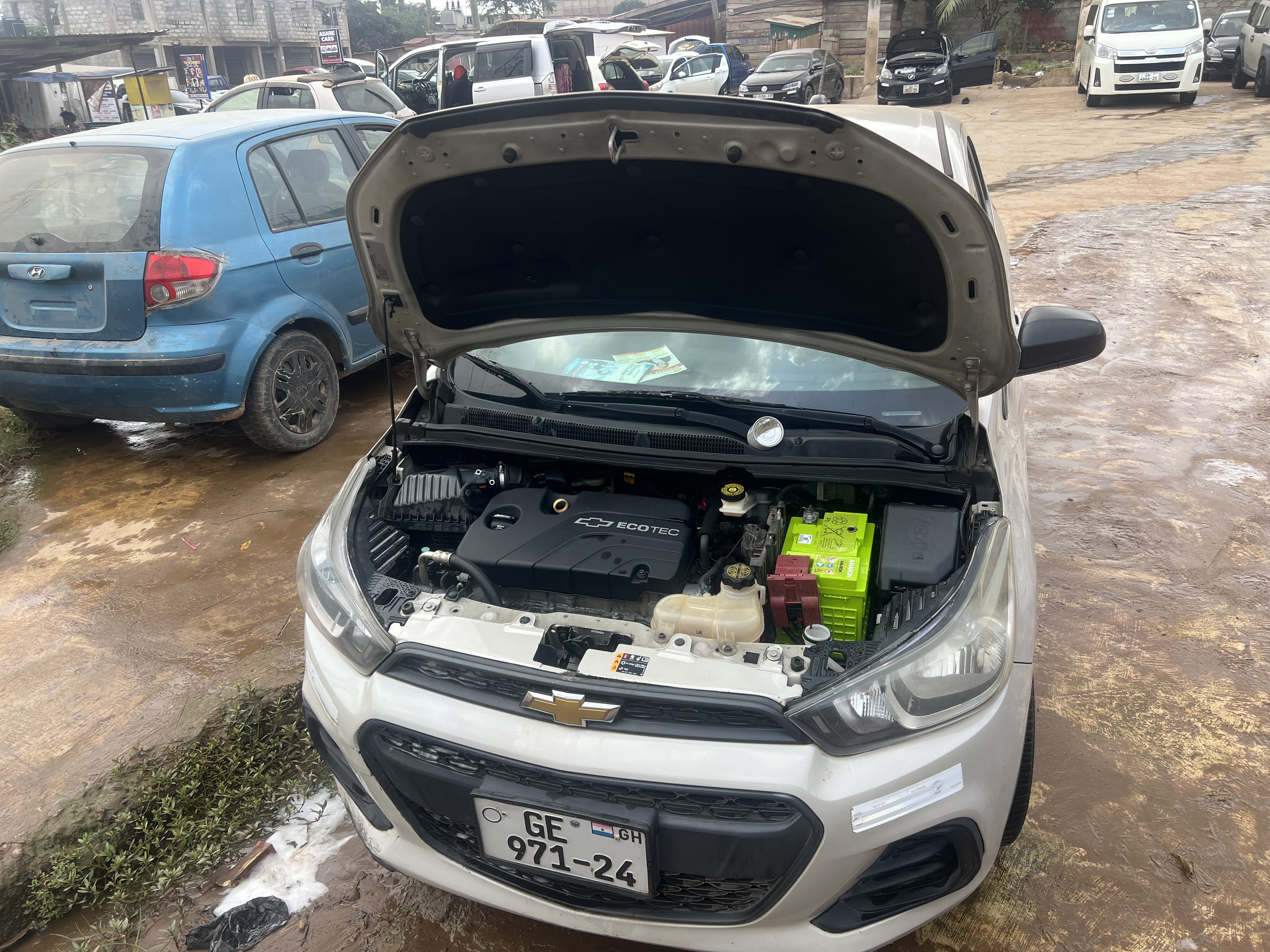 Chevy Spark — view photo 3
