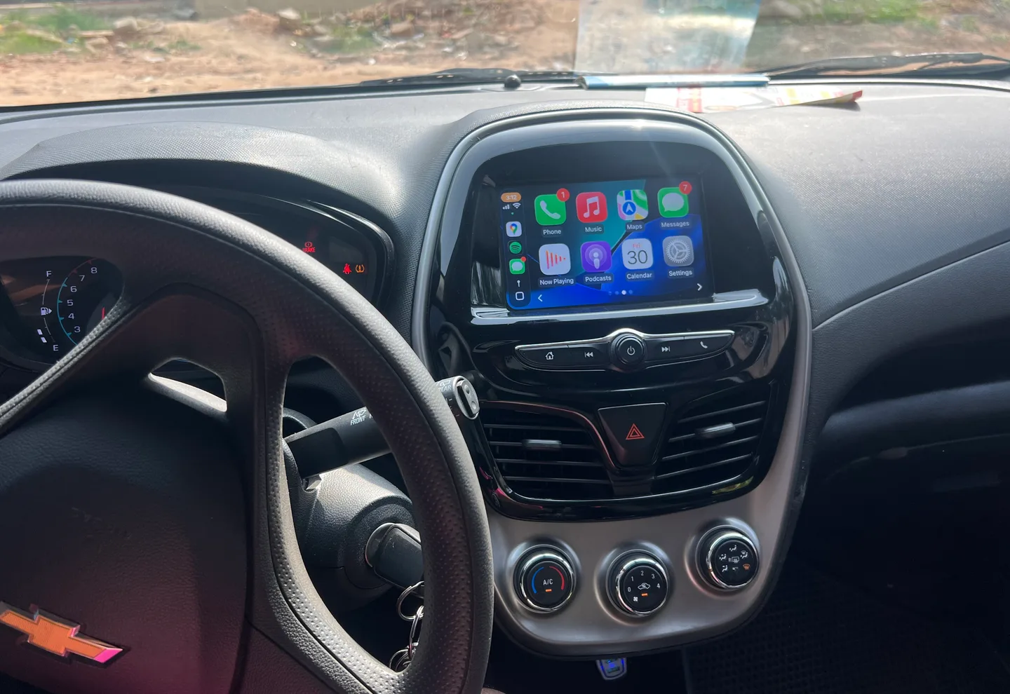 Chevy Spark — view photo 6