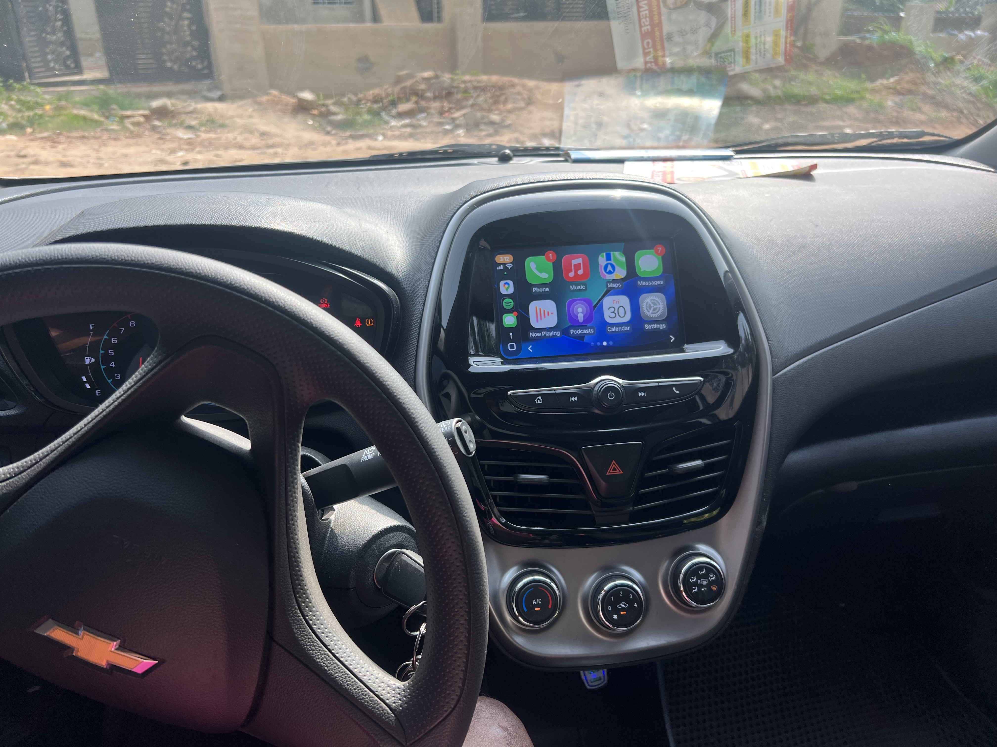Chevy Spark — view photo 6