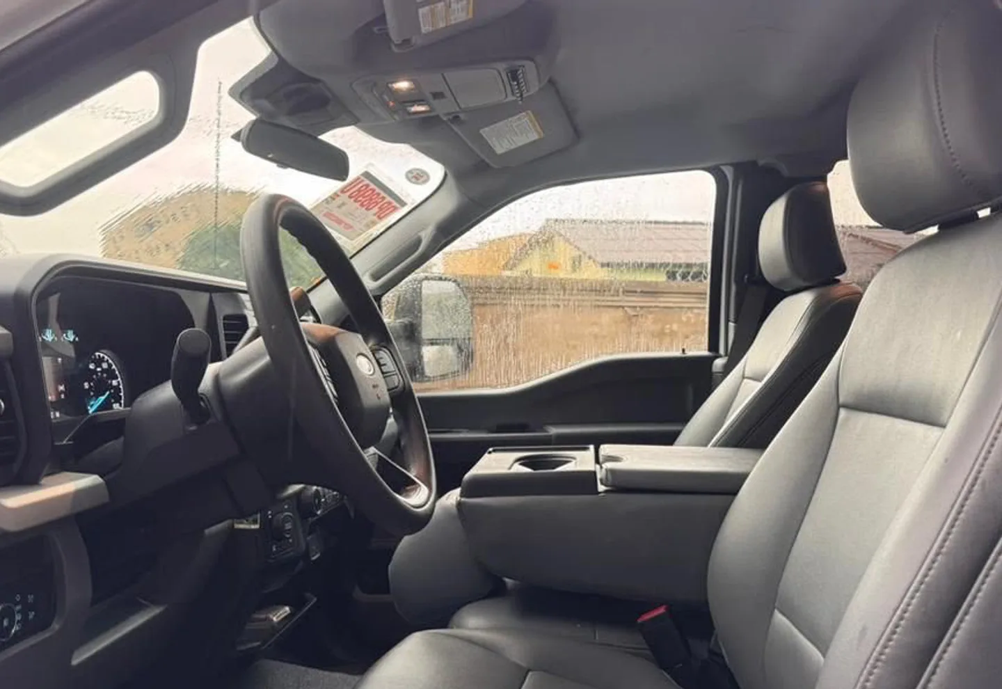 Ford F-350 — view photo 3