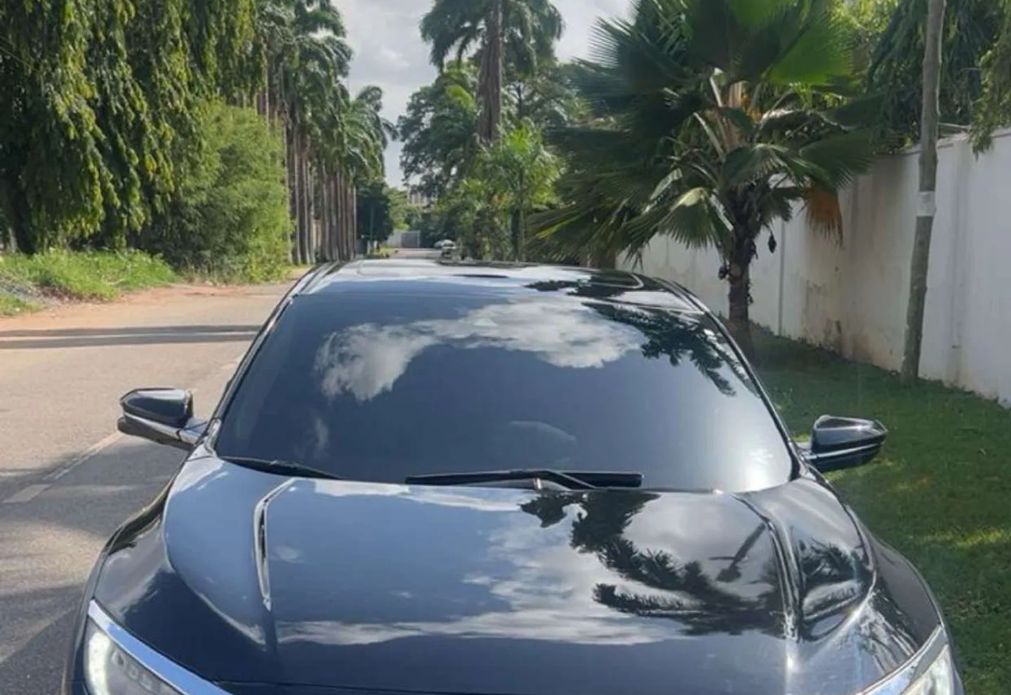 Honda Civic sport turning — photo 1
