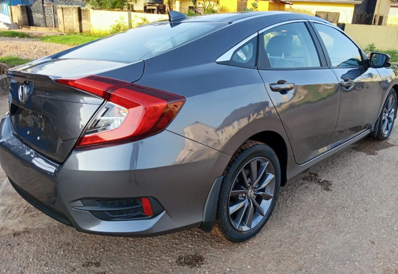 Honda Honda  Civic EX-L — view photo 2