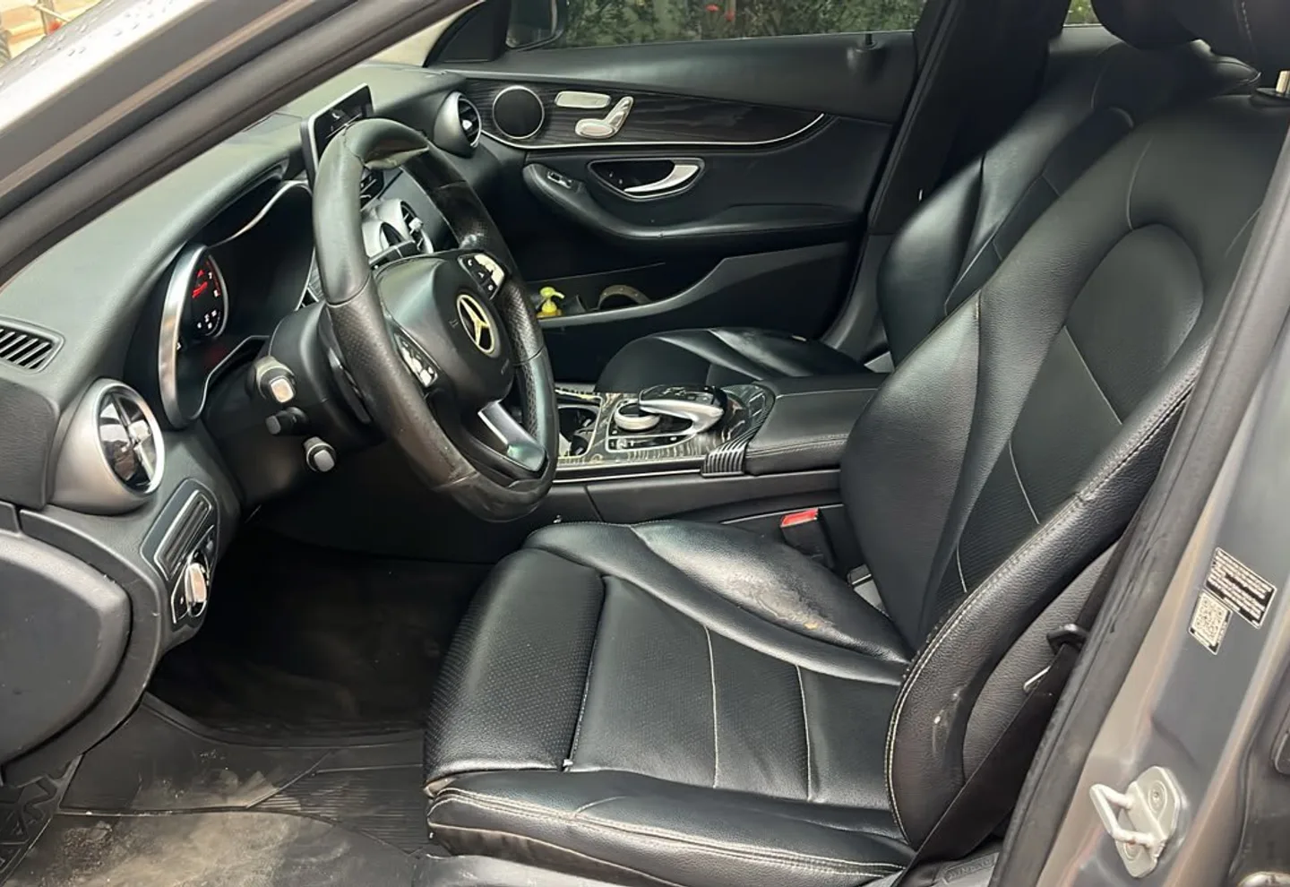 Mercedes Benz C300 — view photo 2