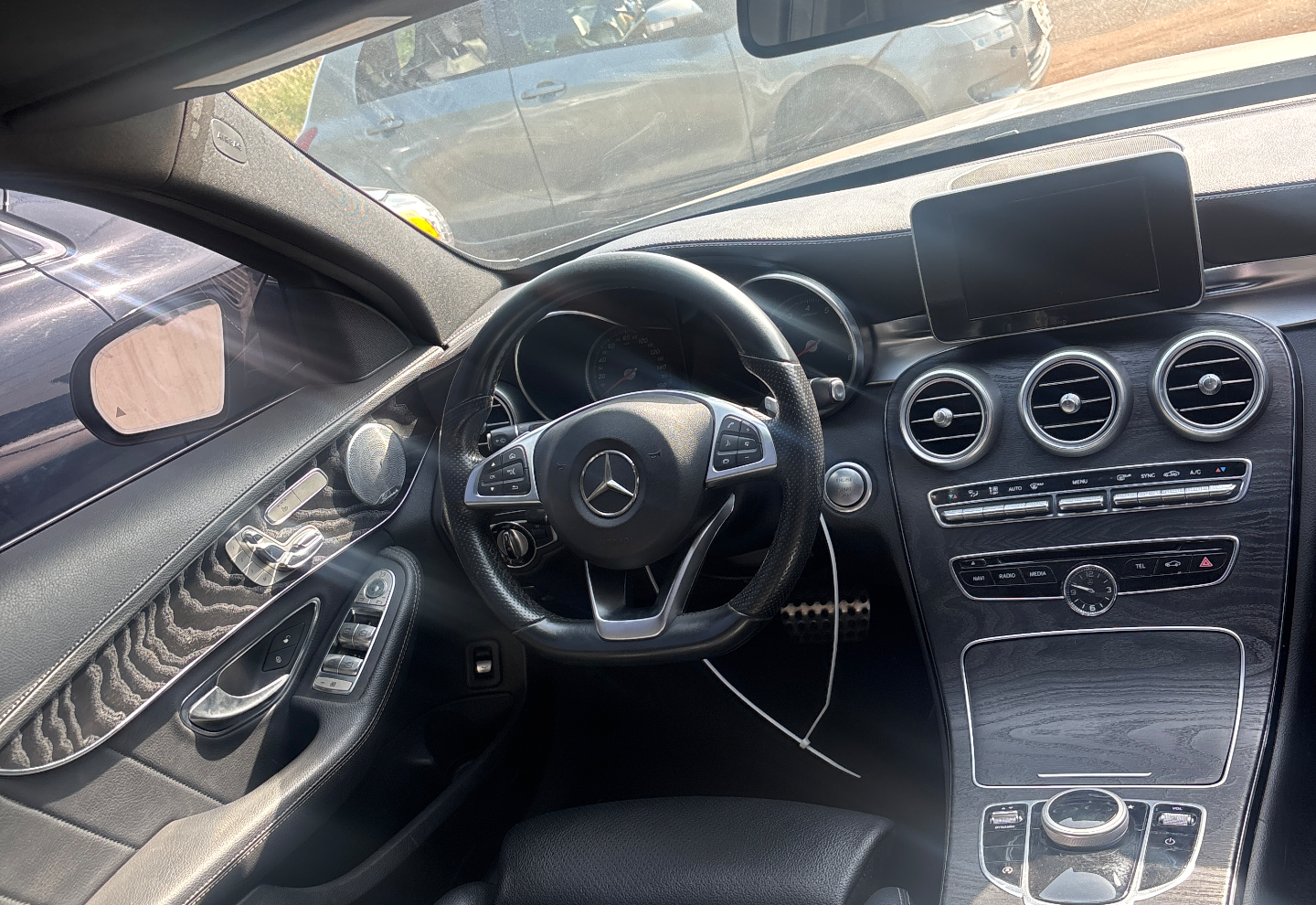 Mercedes Benz C300 — view photo 2