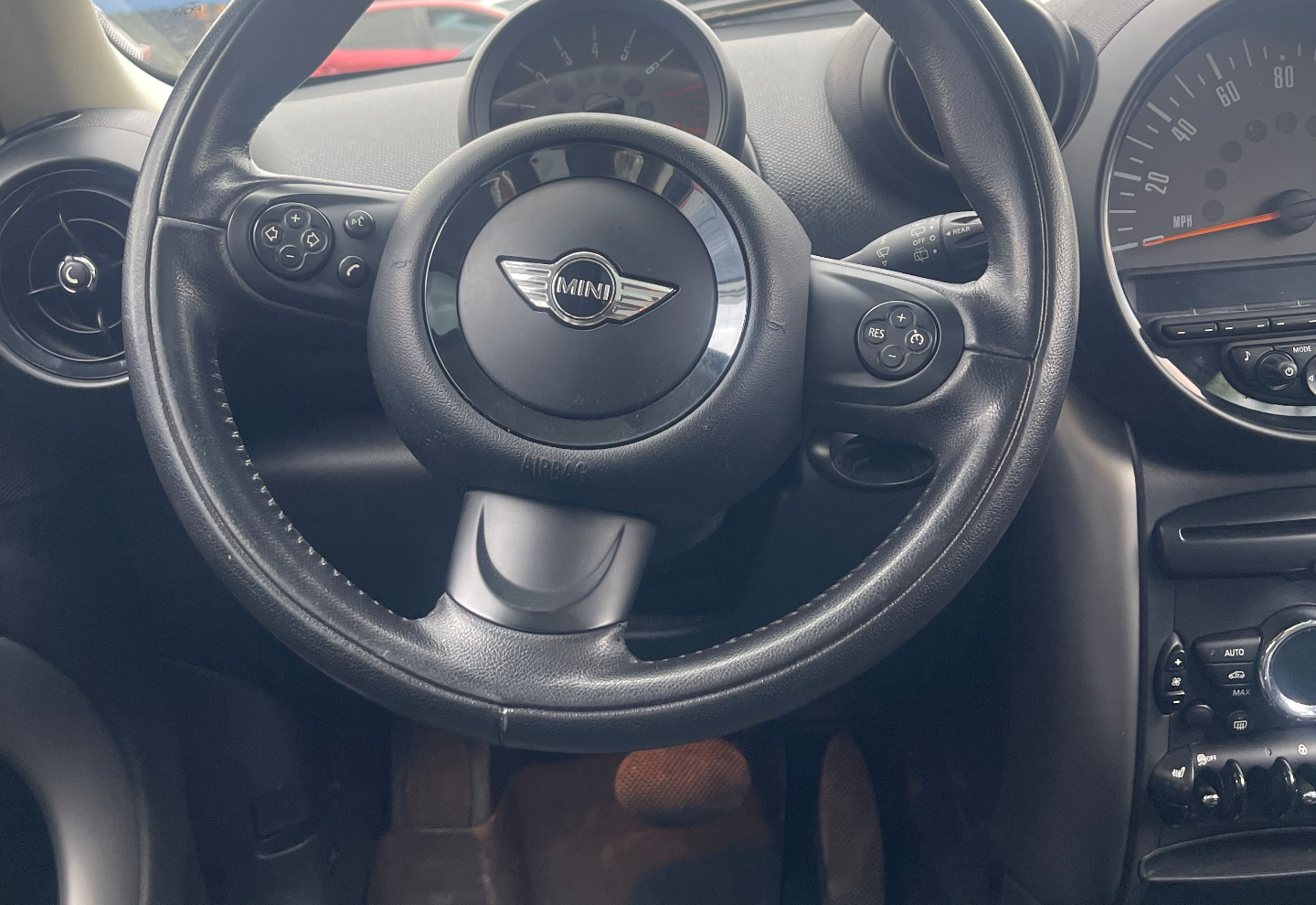 Mini Countryman — view photo 2