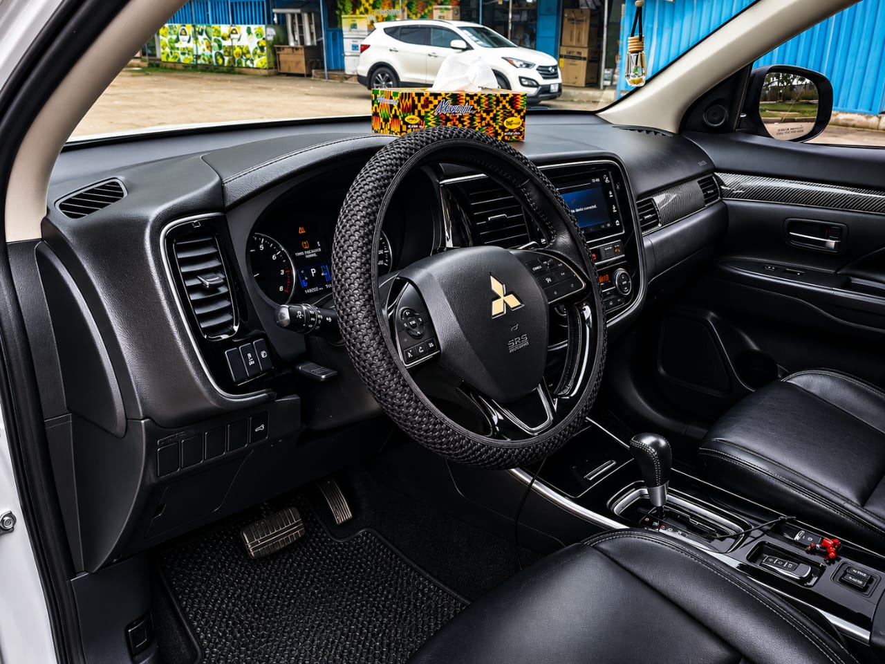 Mitsubishi Outlander — view photo 2