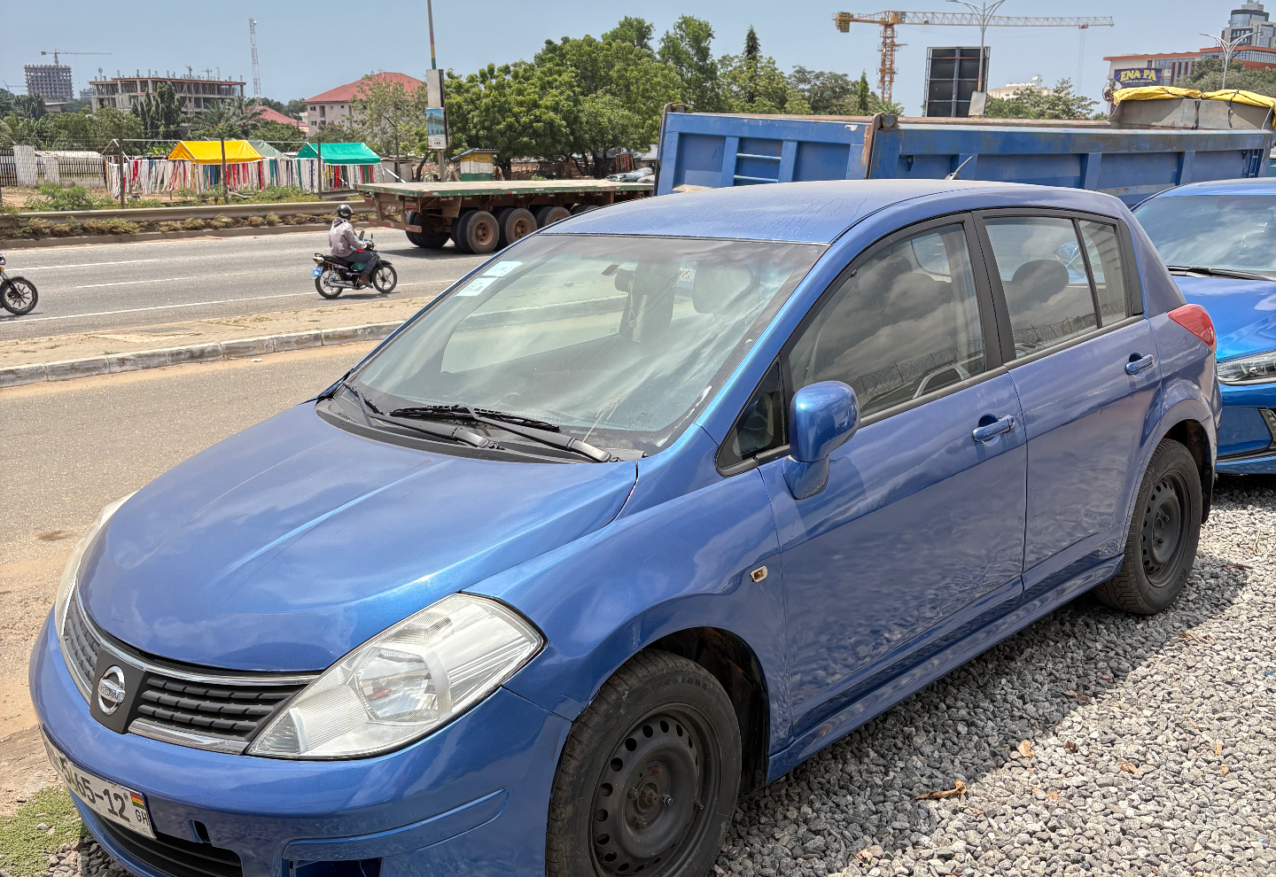 Nissan Versa — photo 1