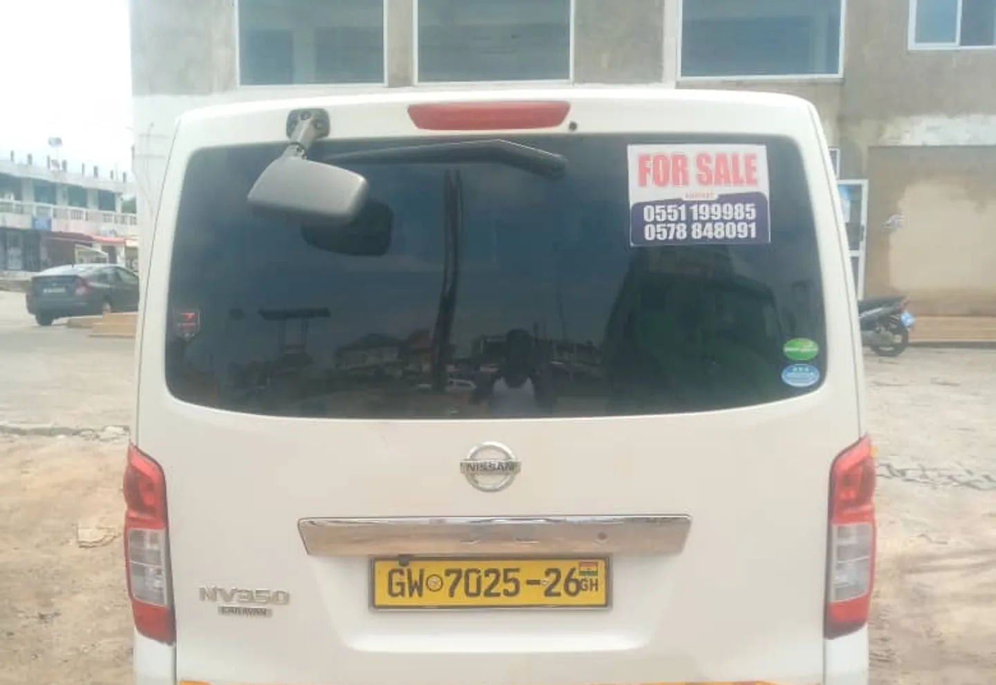 Nissan Caravan — view photo 2