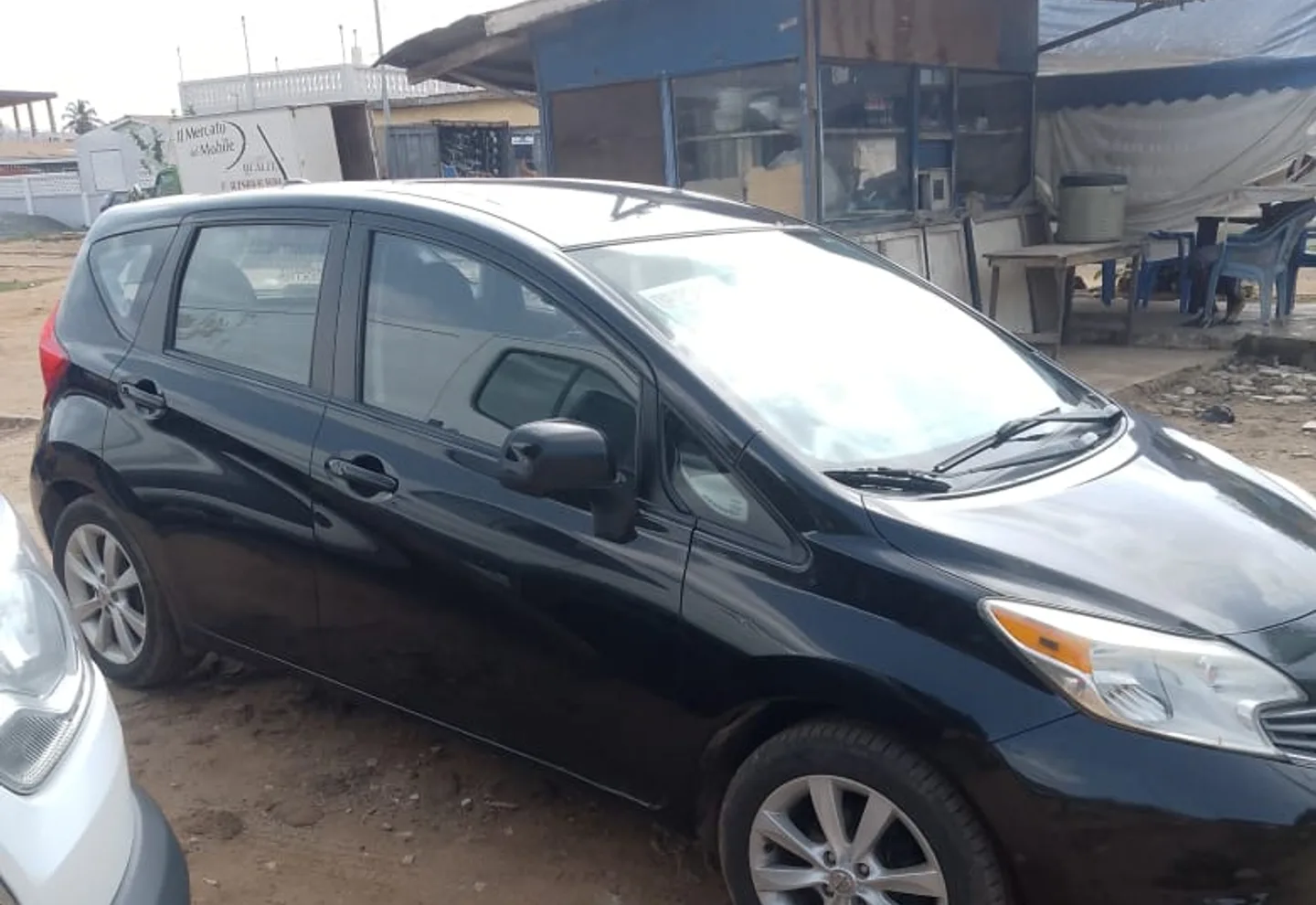 Nissan Versa Note — view photo 4