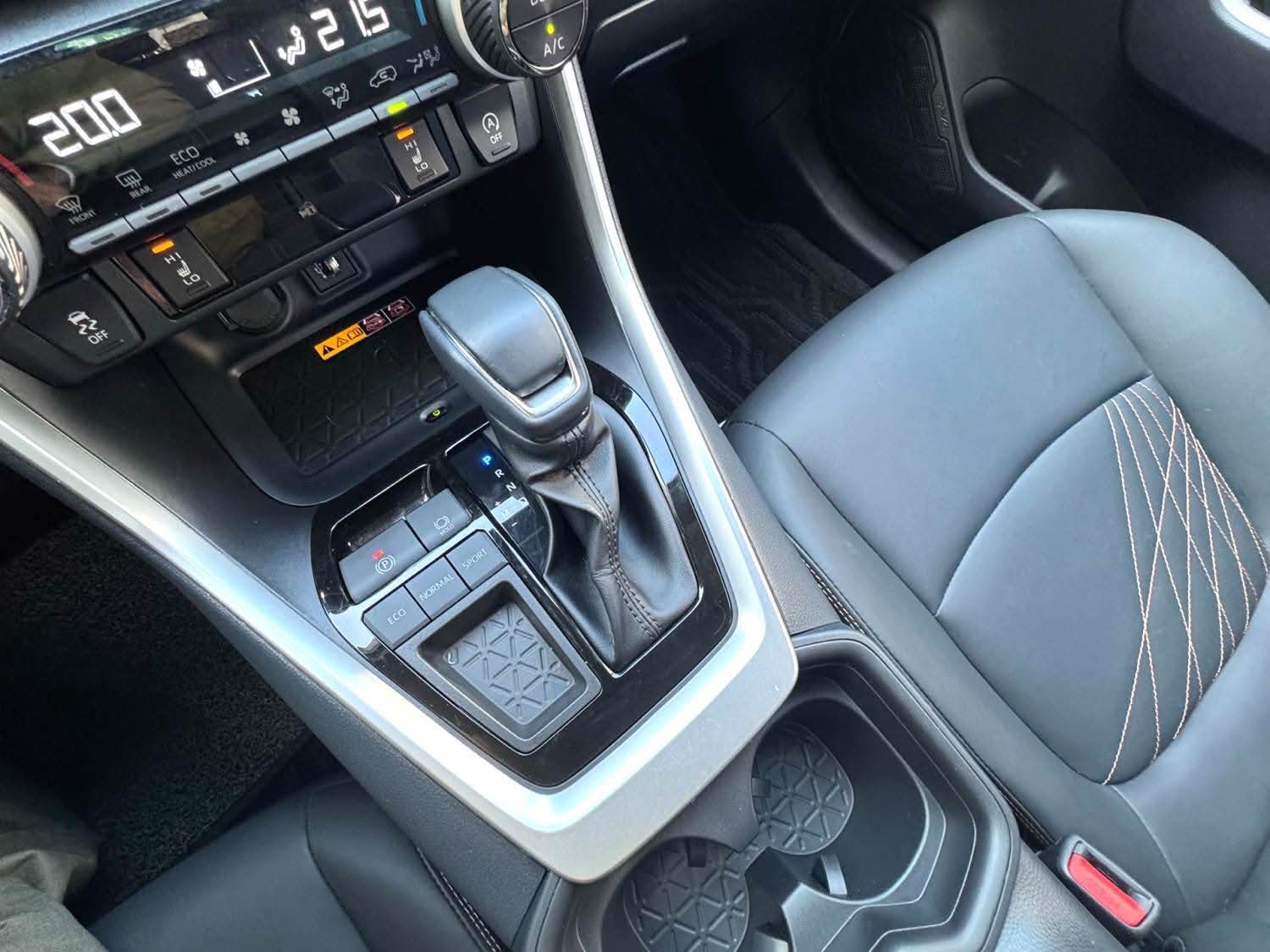 TOYOTA RAVA4 — view photo 2