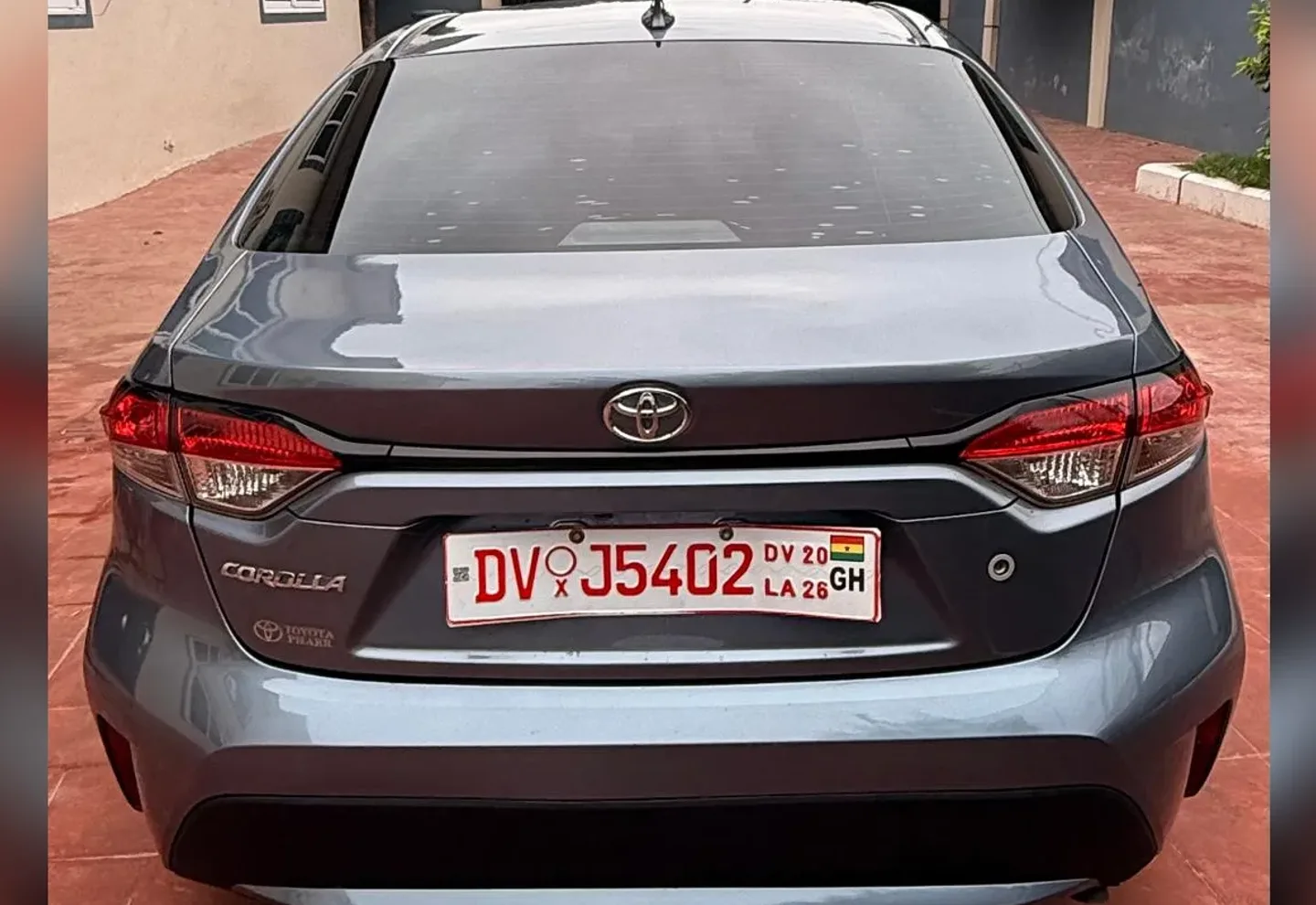 Toyota Corolla — view photo 4