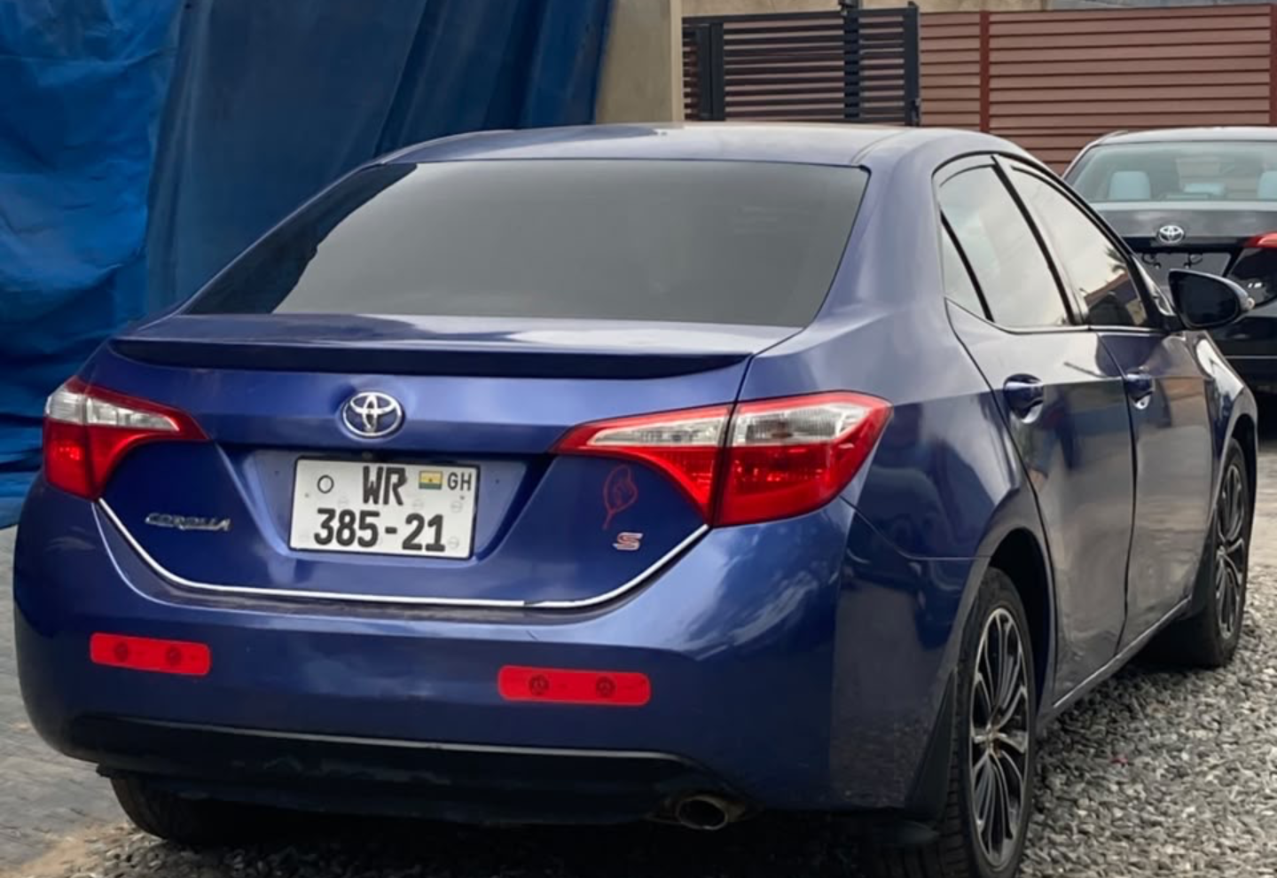 Toyota Corolla — view photo 4