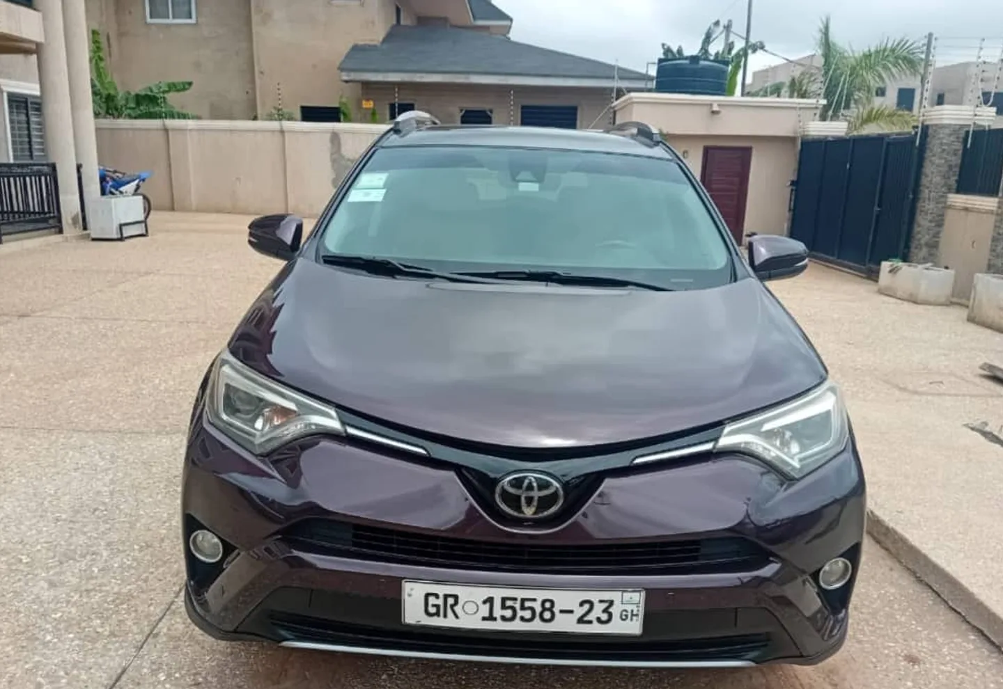 Toyota RAV 4 Limited Edition — photo 1