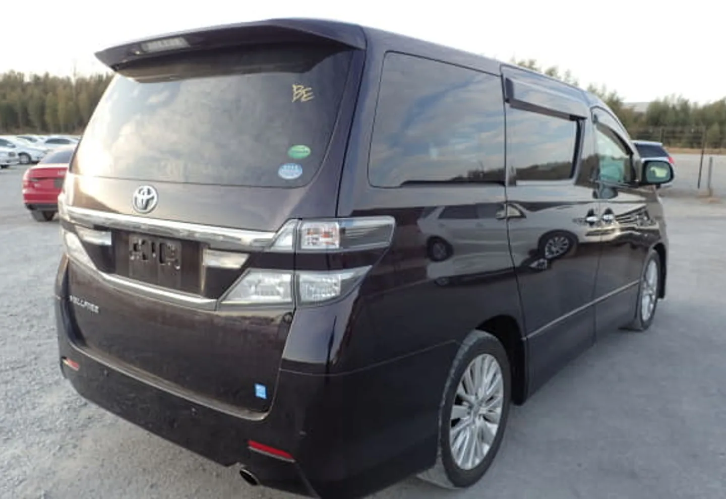 Toyota Vellfire — view photo 2