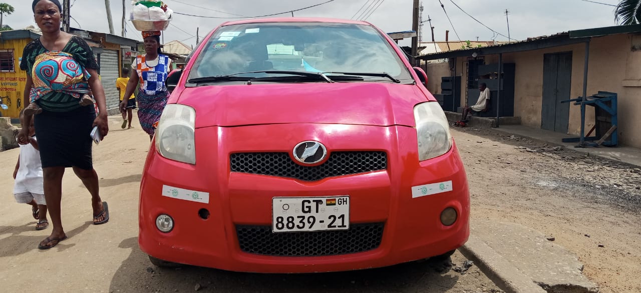 Toyota Vitz — view photo 2
