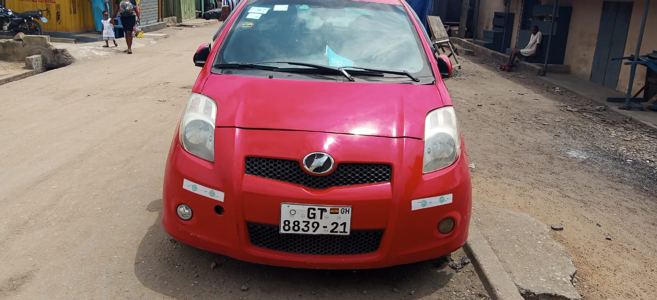 Toyota Vitz — view photo 3