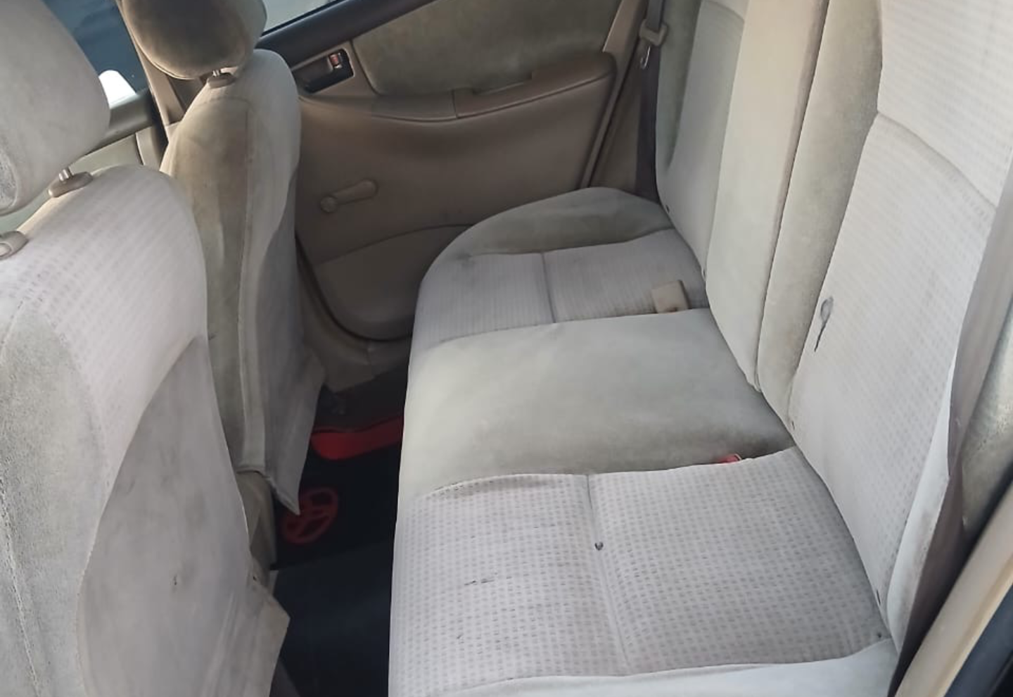 Toyota Corolla — view photo 3
