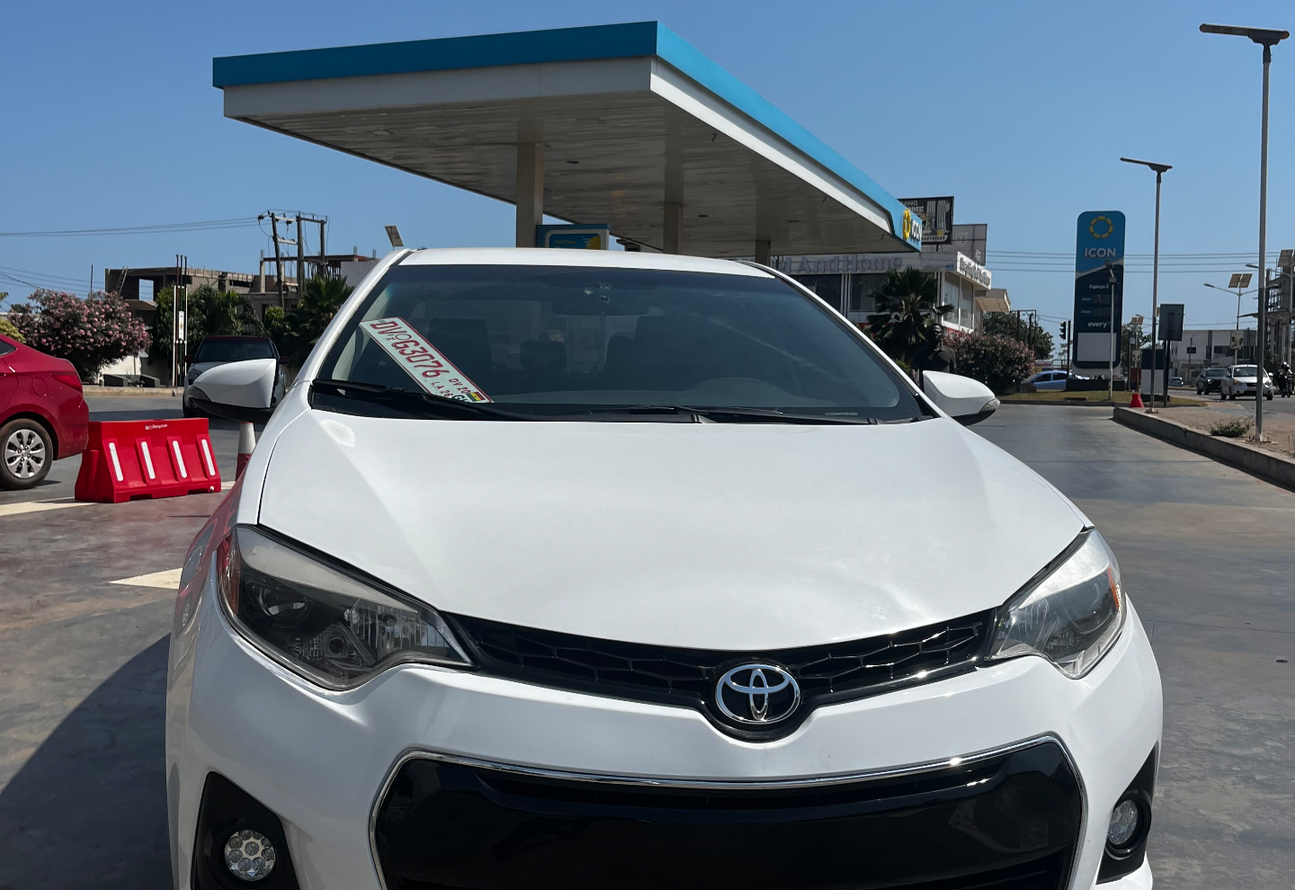 Toyota Corolla — photo 1