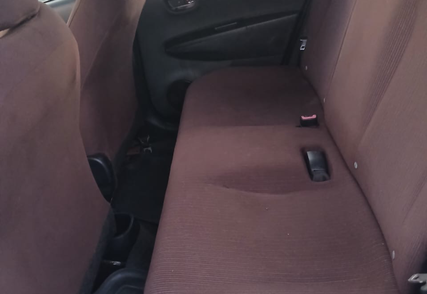 Toyota Vitz — view photo 3