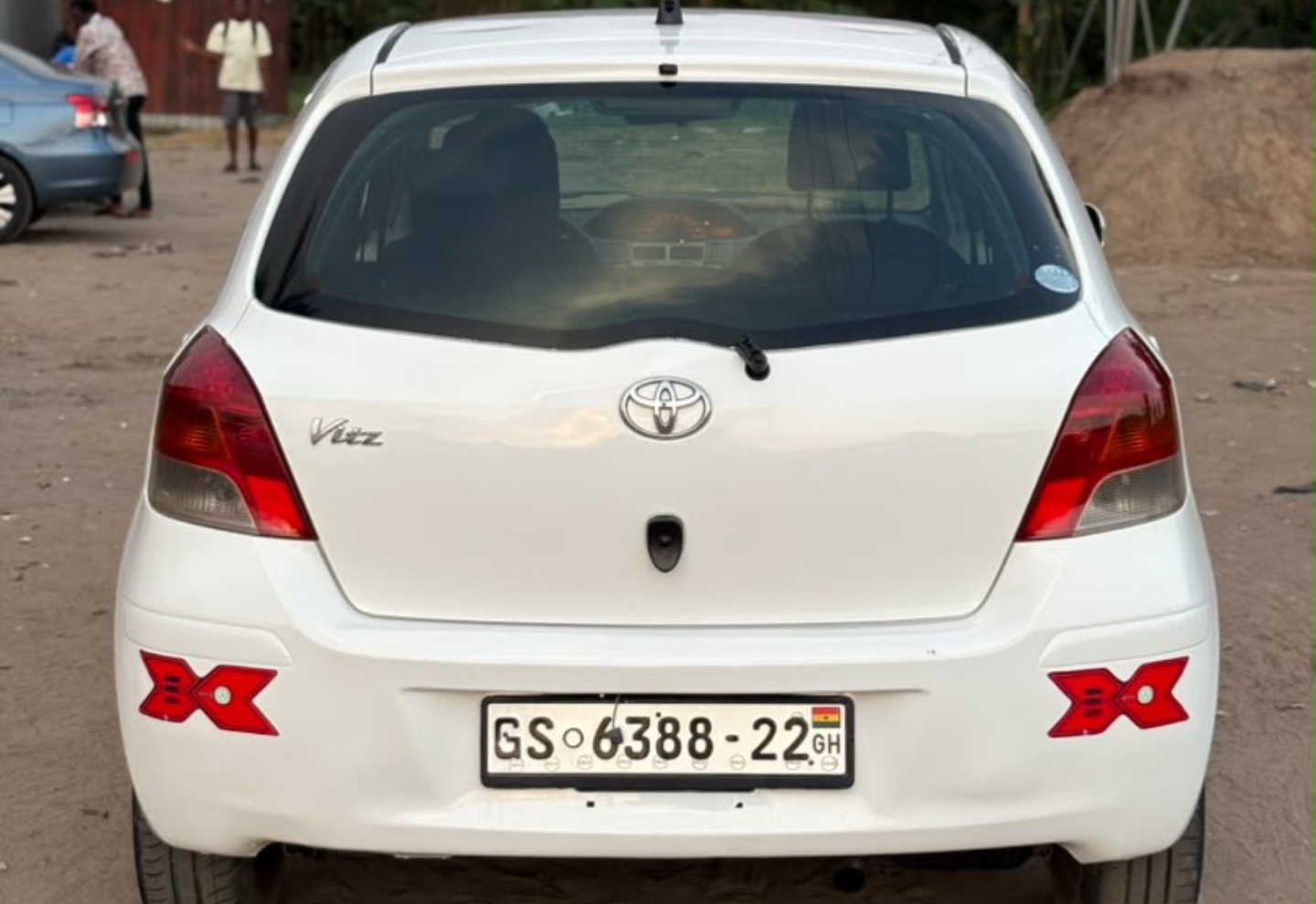 Toyota Vitz — view photo 4