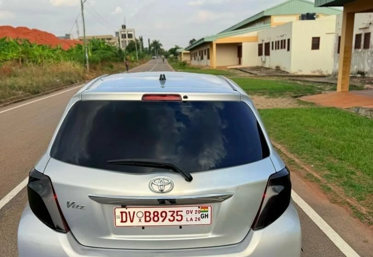 Toyota Vitz — view photo 6
